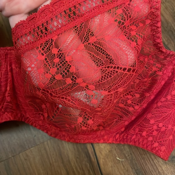 Simone Perele Vibrant Red Lace Bra - Picture 3 of 7